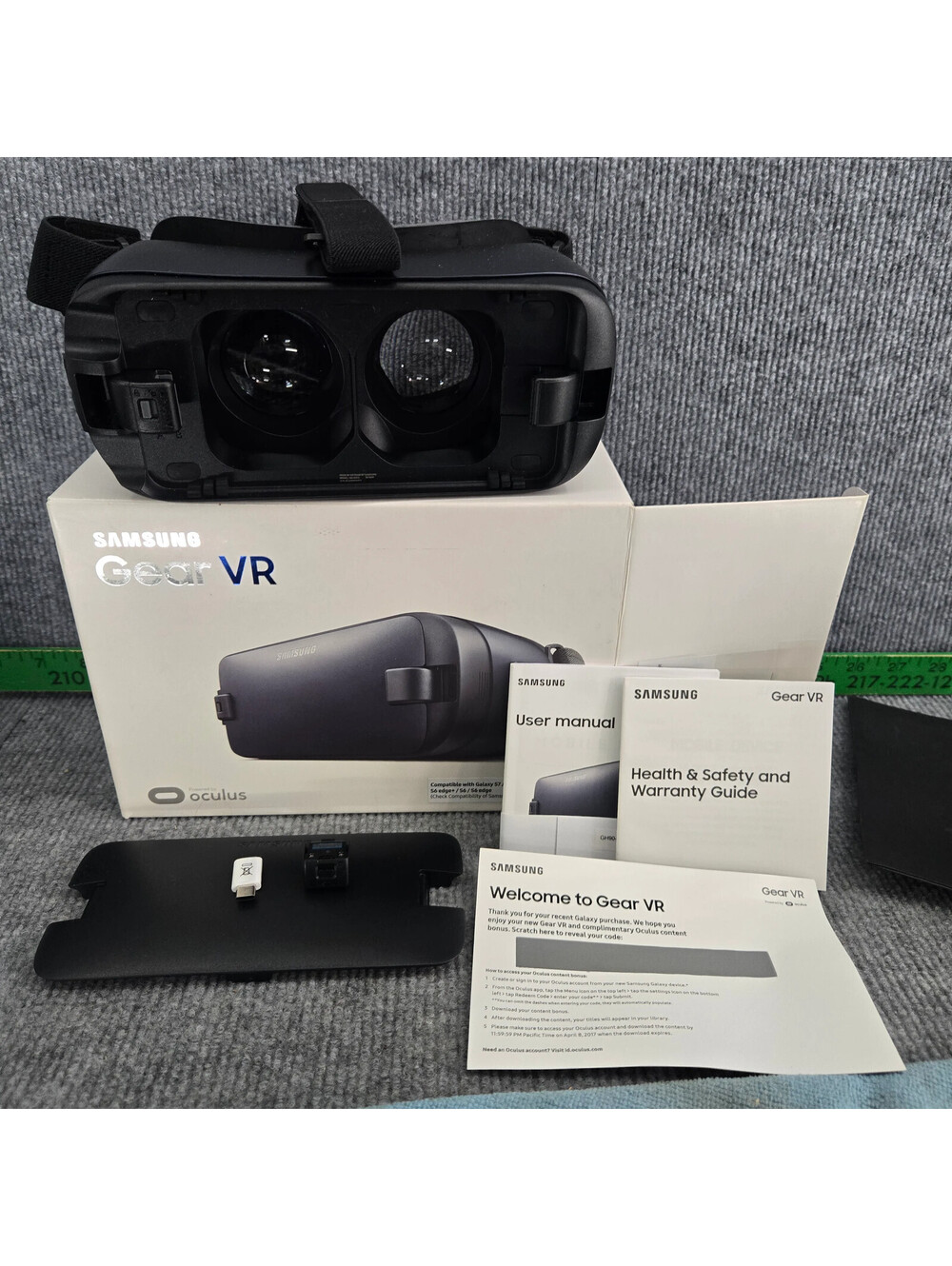 Samsung Gear VR SM-R323 Virtual Reality Headset